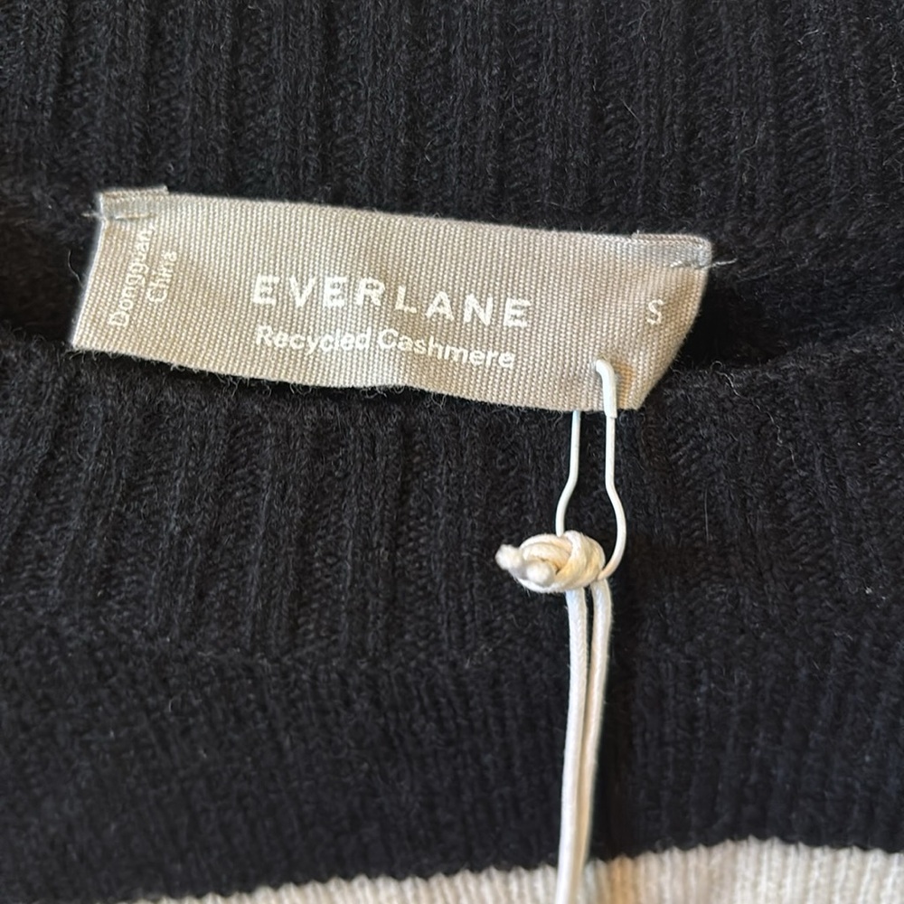 Everlane NWT recycled cashmere boxy crew Small - Picture 4 of 4